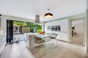 Photo 10- click for photo gallery